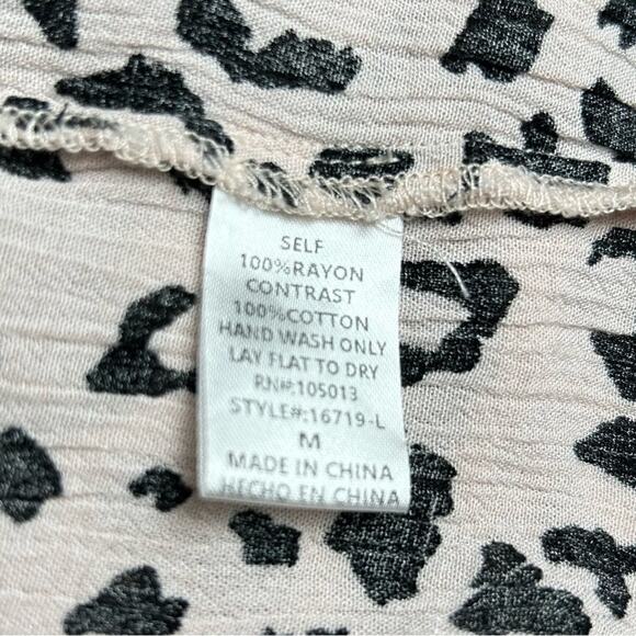 Savanna Jane Leopard Top Womens Size M Floral Embroidered Ruffled Multicolor - Picture 11 of 11